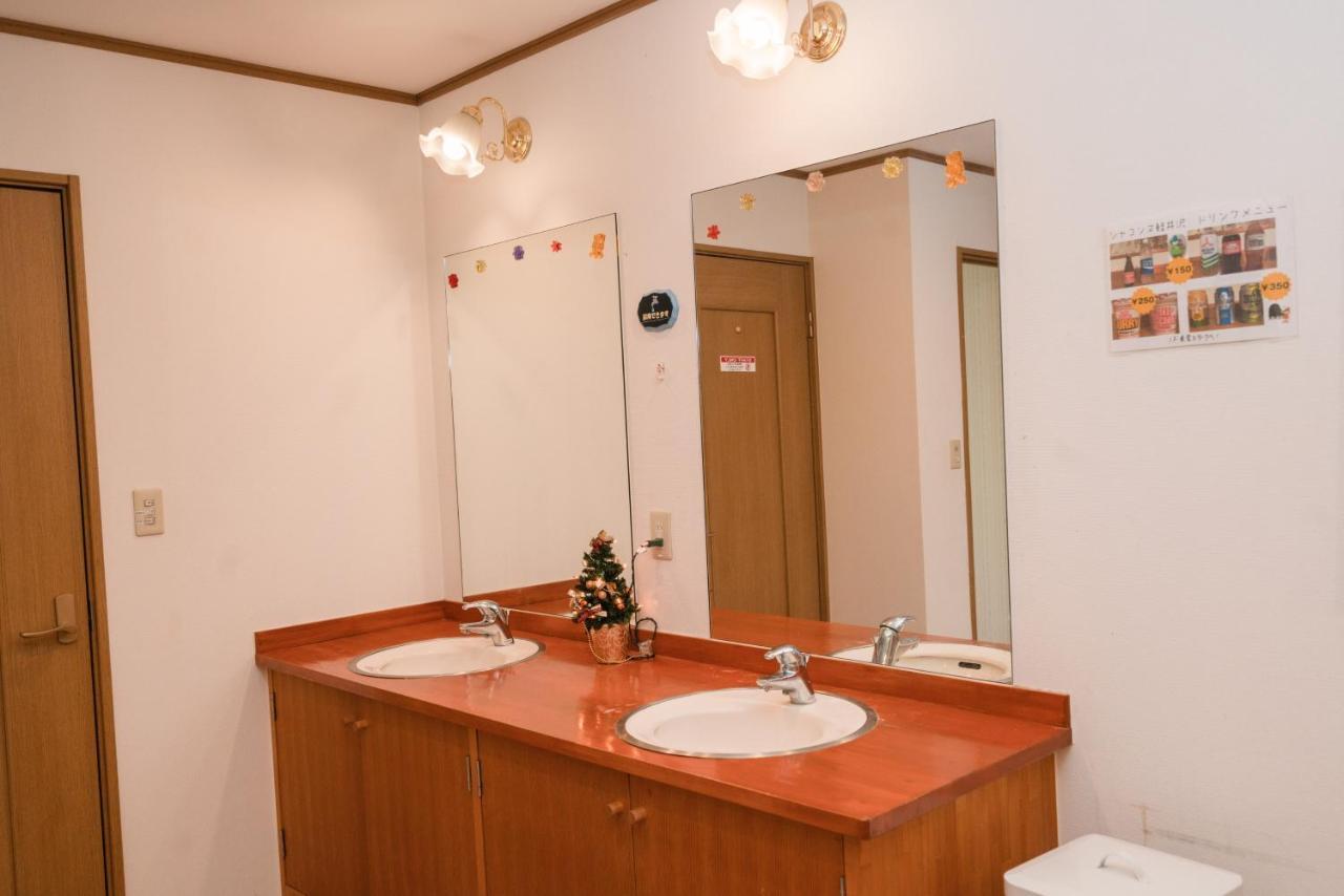 Guest House Chaconne كارويزاوا المظهر الخارجي الصورة